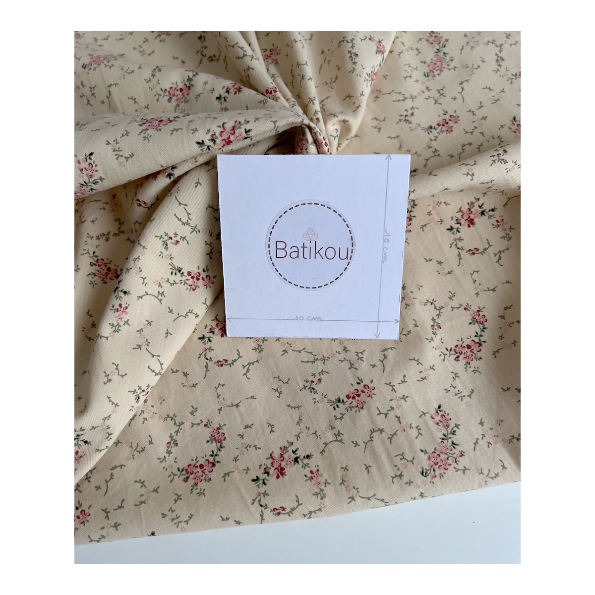Sophie - Tissu sergé de coton imprimé vintage fleuri fond crème Batikou - 3