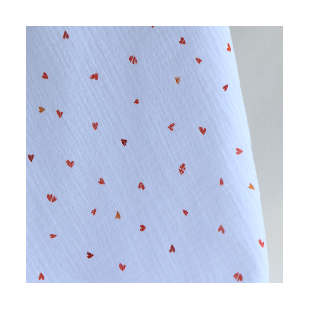 Coreo - Double gaze de coton motif minis coeurs rouges