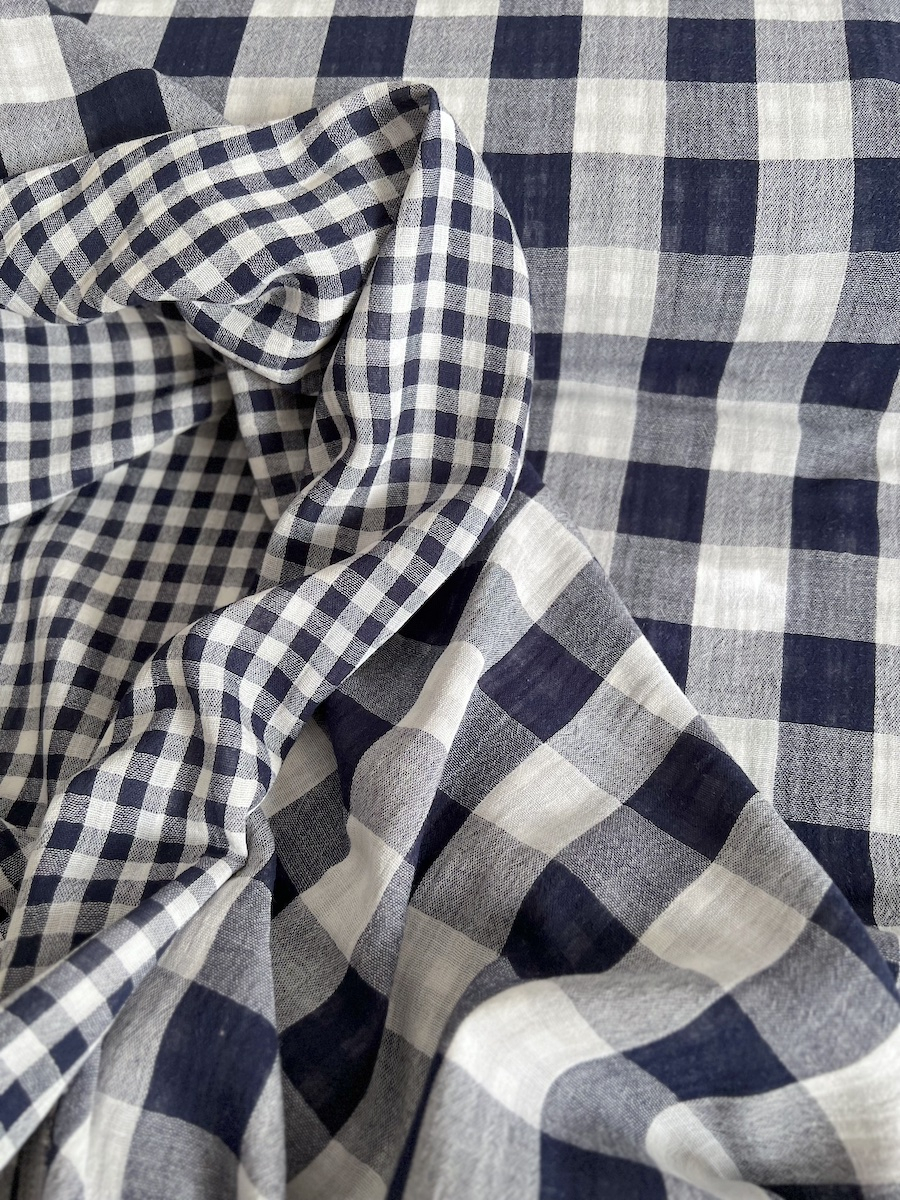 Double gaze de coton vichy réversible bleu marine / blanc Qualité Oeko-tex - 6