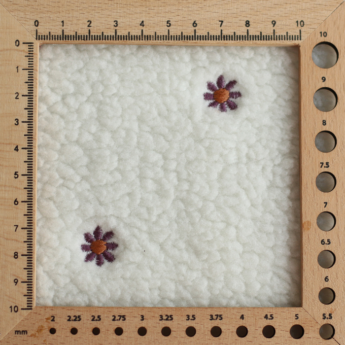 copy of Teddy / moumoute bouclé fond crème motif coeurs bordeaux