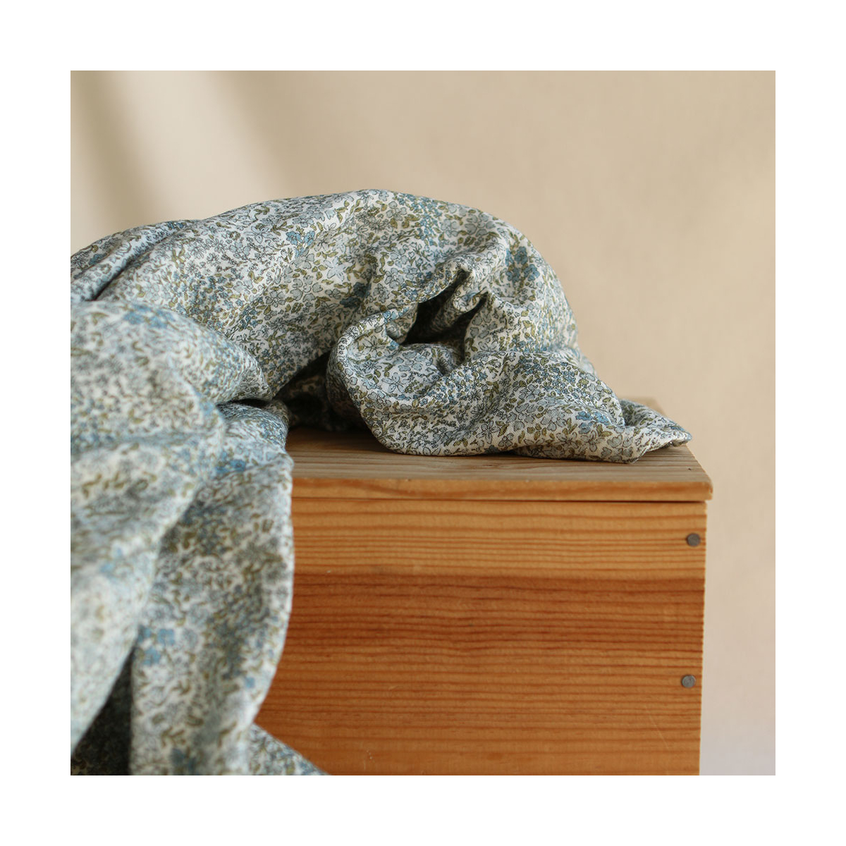 Double gaze de coton imprimé fleuri bleu