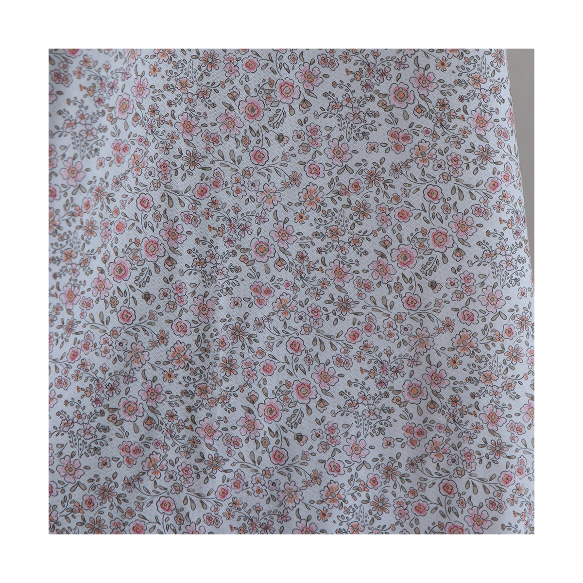 Suzanne - Popeline de coton douce qualité SWEET motif rose