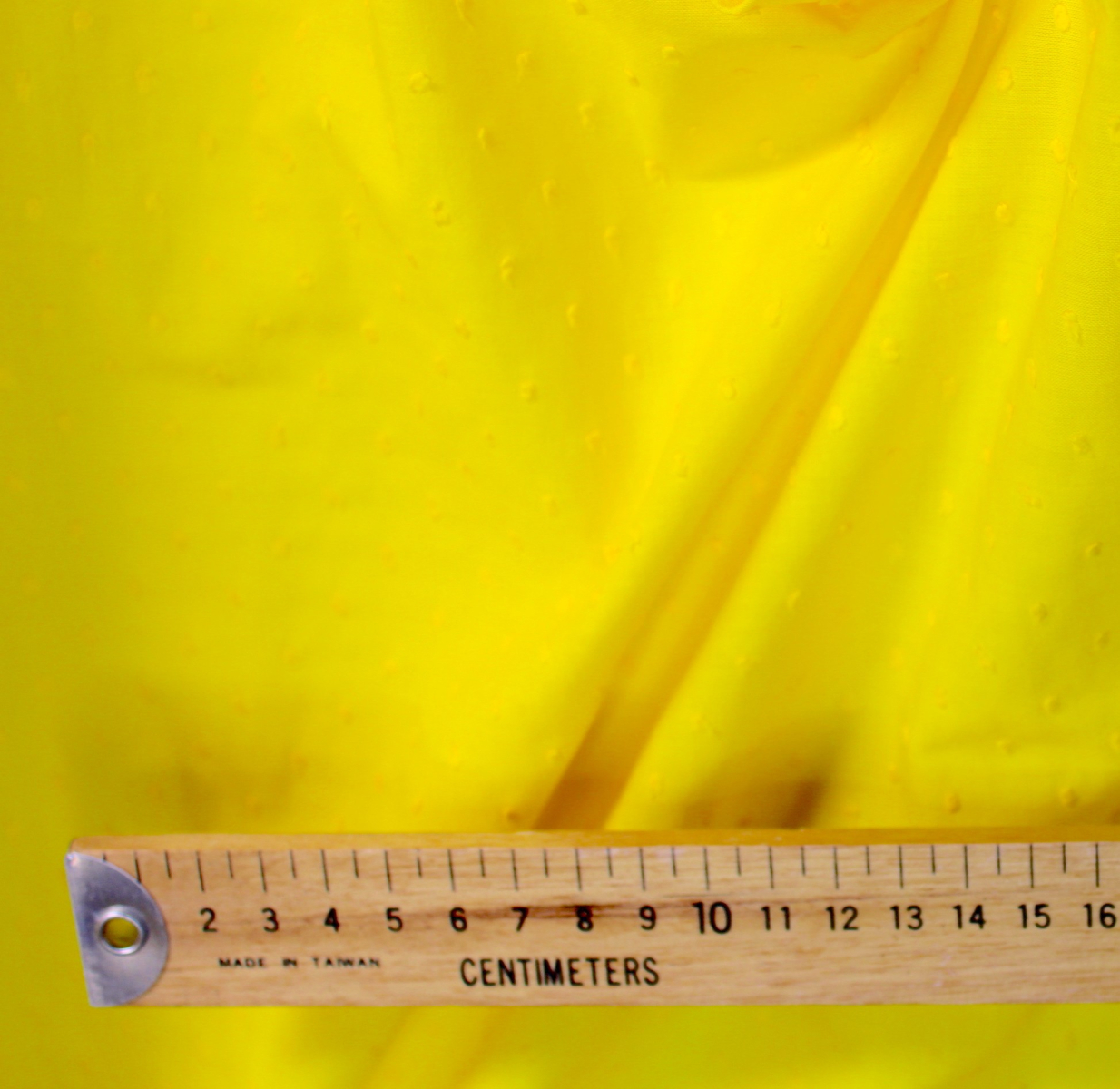 Plumetis de coton coloris Jaune mimosa
