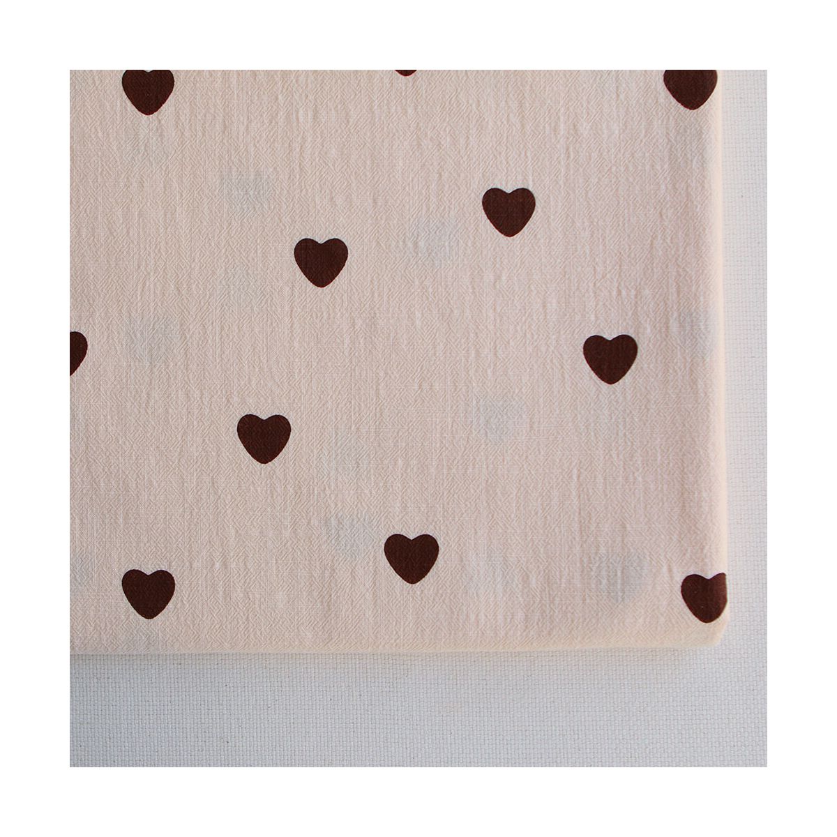 Manou - Coton lavé bio coloris vanille motif coeurs chocolat