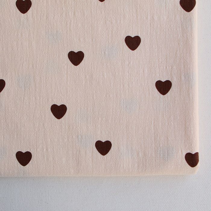 Manou - Coton lavé bio coloris vanille motif coeurs chocolat