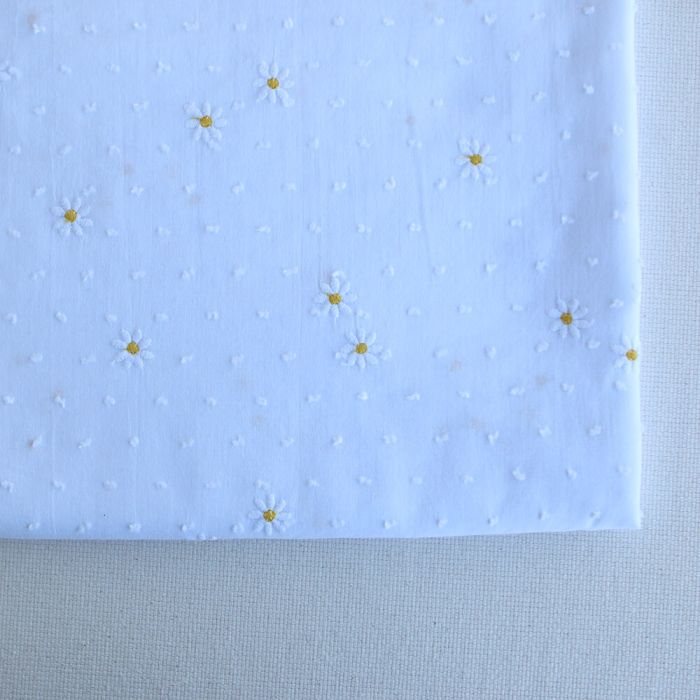 Adelaide - Plumetis de coton blanc broderies petites marguerites