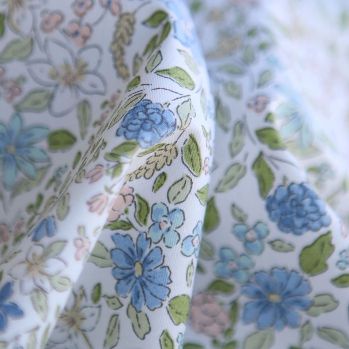 Amelie - Popeline de coton fleuri teintes bleues