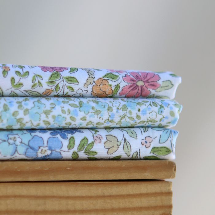 Amelie - Popeline de coton fleuri teintes bleues