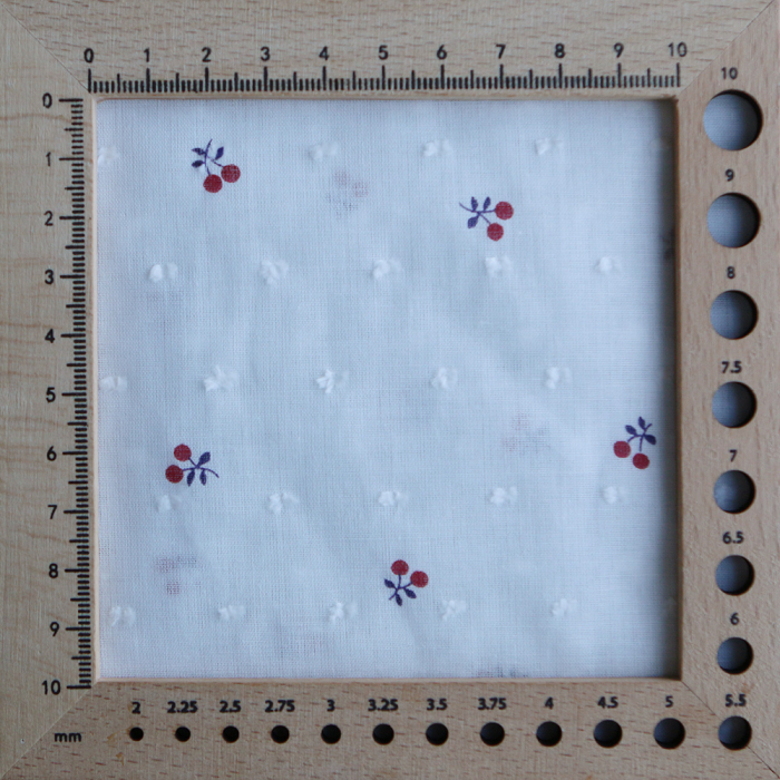 Cereza - Plumetis de coton BIO motifs imprimés cerises noir et rouge