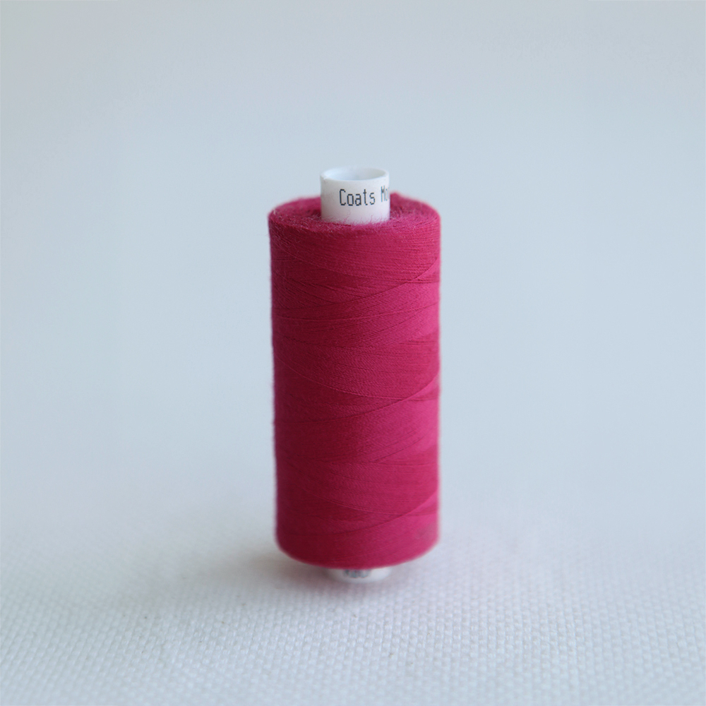 Fil à coudre Fuchsia framboise COATS Moon 914 m | Batikou
