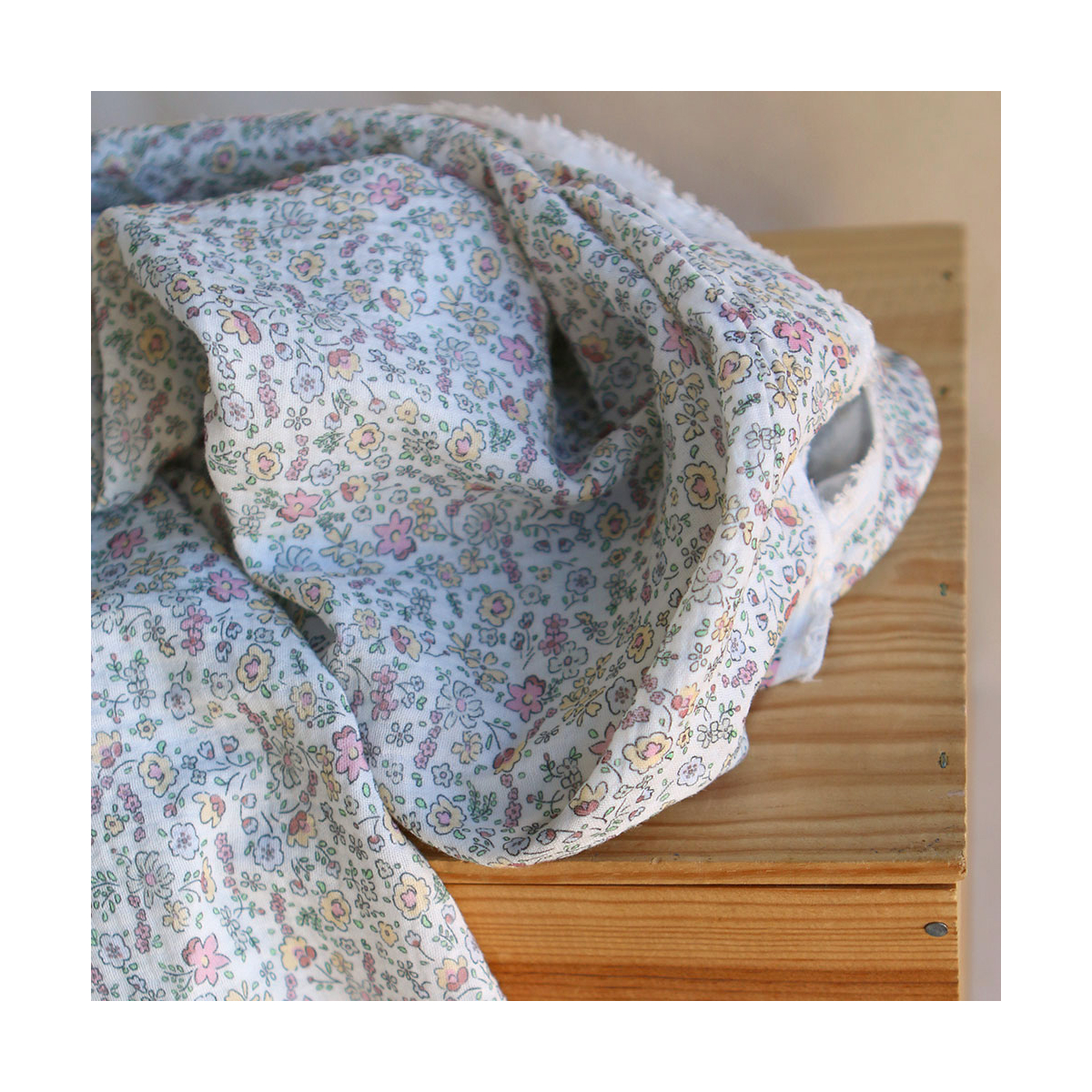 copy of Albane - Double gaze de coton motif fleuri bleu ocre