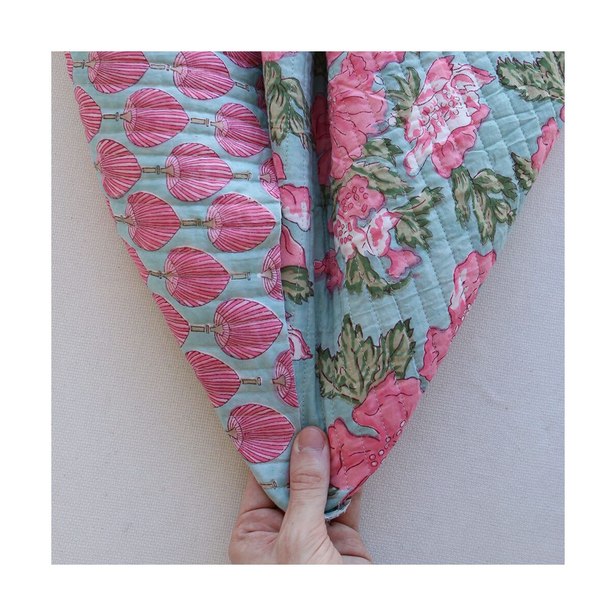 Kyra- Tissu indien matelassé double face coton hand block largeur 100cm