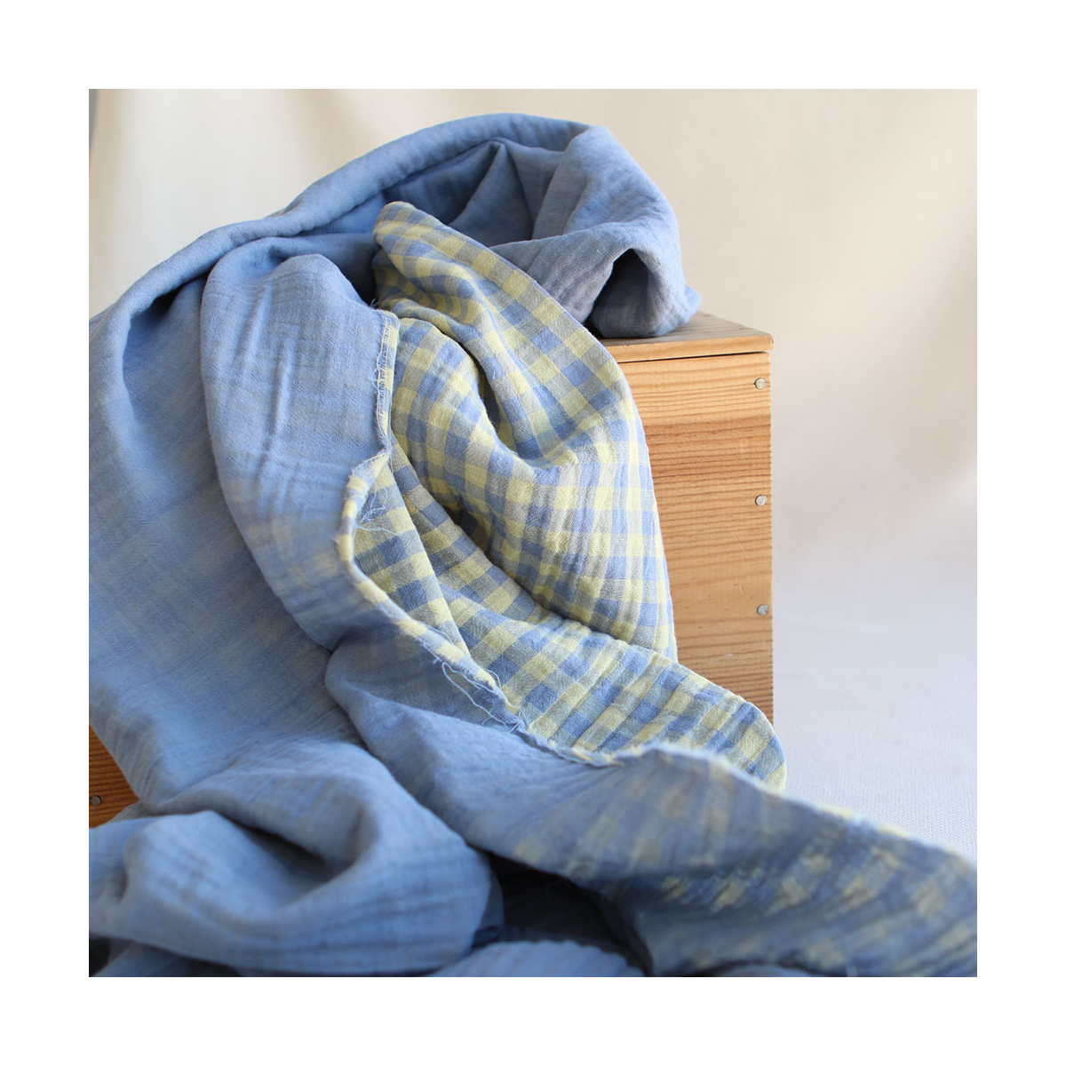 Double gaze de coton réversible vichy lemon et bleu baltique