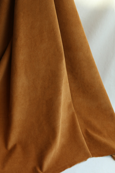 Velours milleraies coton organique coloris ambre 2