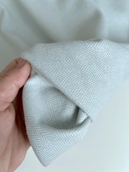 Tissu chevrons texturé coton / laine coloris bleu Celeste 2