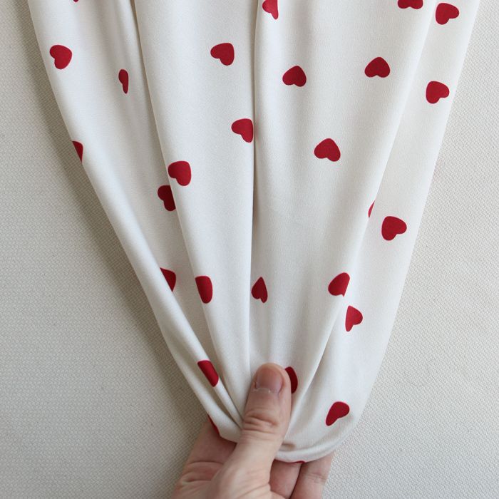Little Manou - Jersey coton bio motif exclusif coeurs rouges