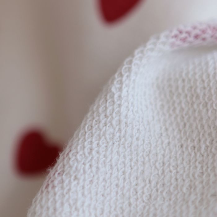 Little Manou - Sweat mélange de coton bouclettes motif exclusif coeurs rouges