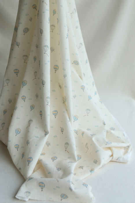 Fergusson - Coton lavé bio coloris vanille motif montgolfière