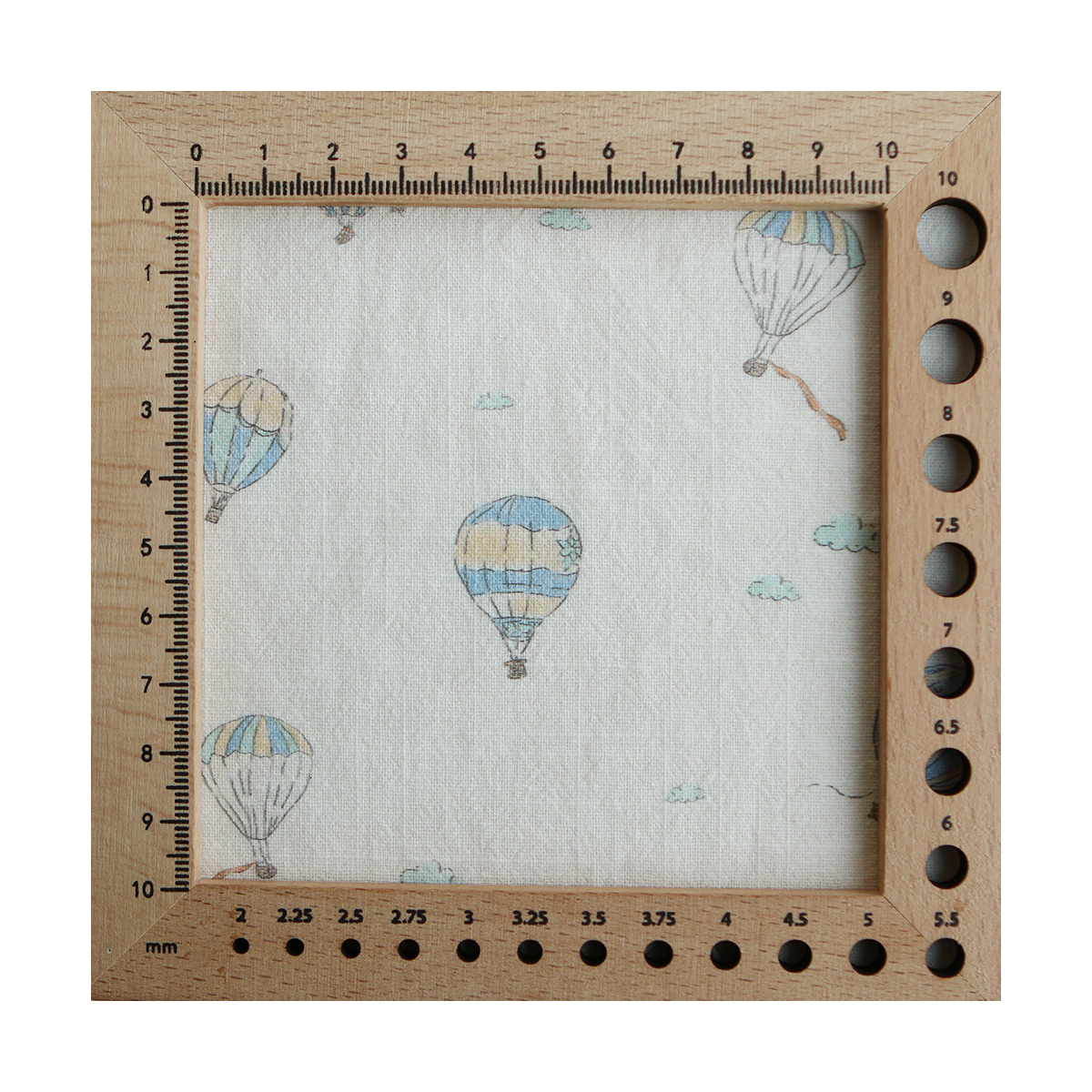 Fergusson - Coton lavé bio coloris vanille motif montgolfière