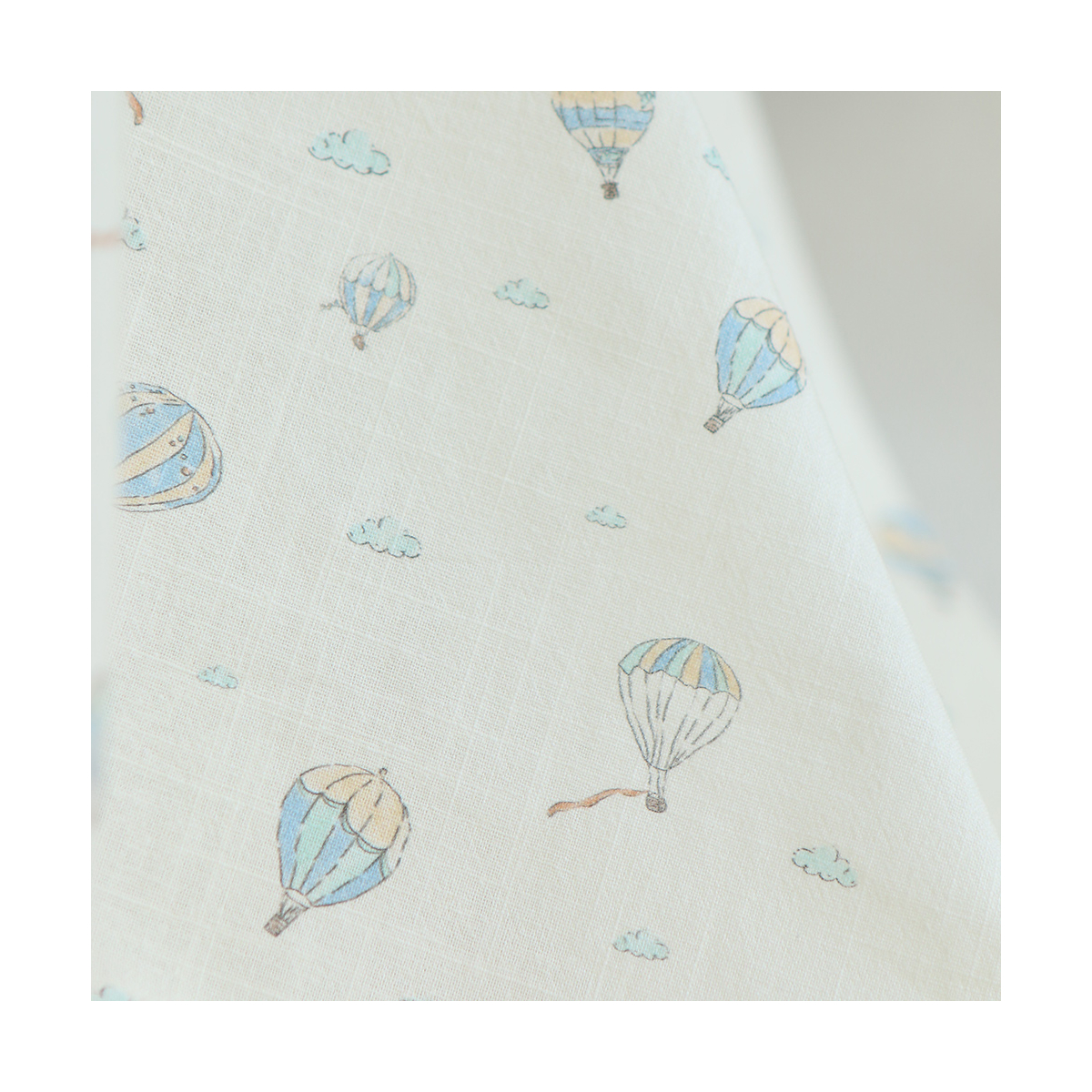Fergusson - Coton lavé bio coloris vanille motif montgolfière