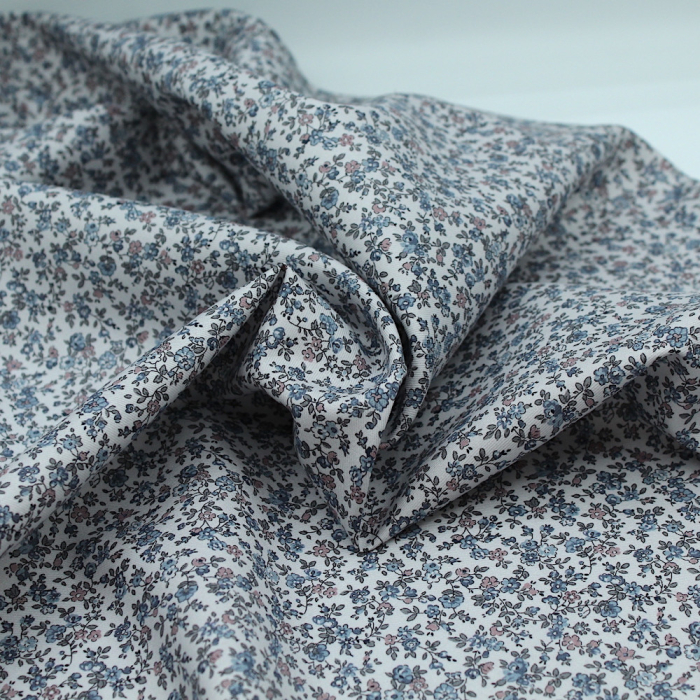 Tissu twill de coton organique imprimé fleuri