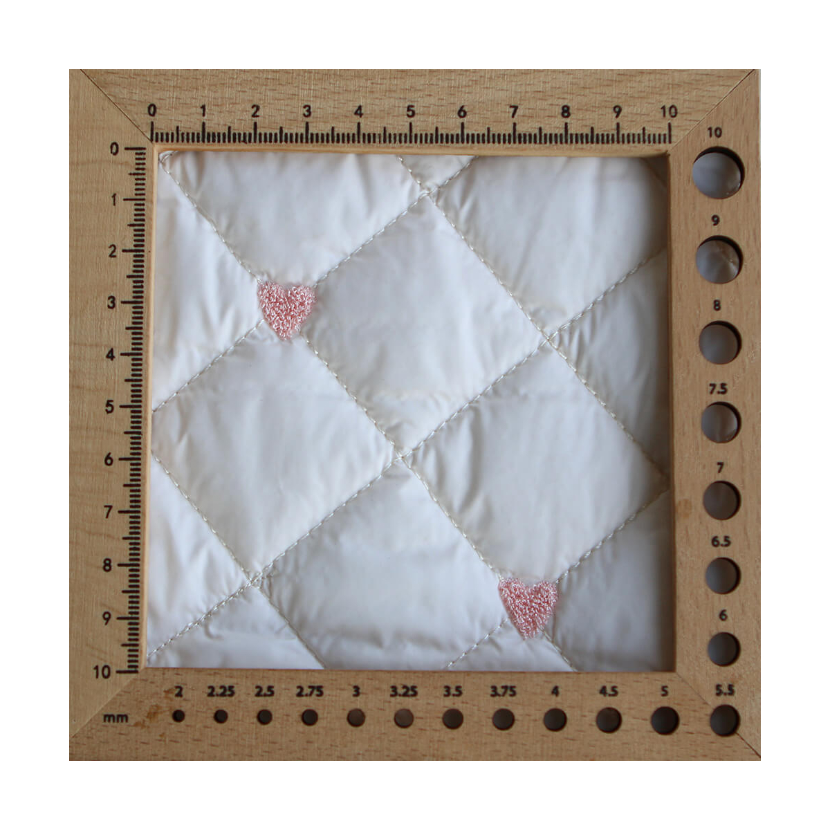 Cora - Matelassé doux et souple coeurs brodés rose