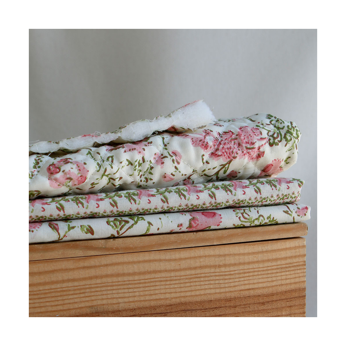Karishma rose - Tissu indien matelassé double face coton hand block largeur 100cm