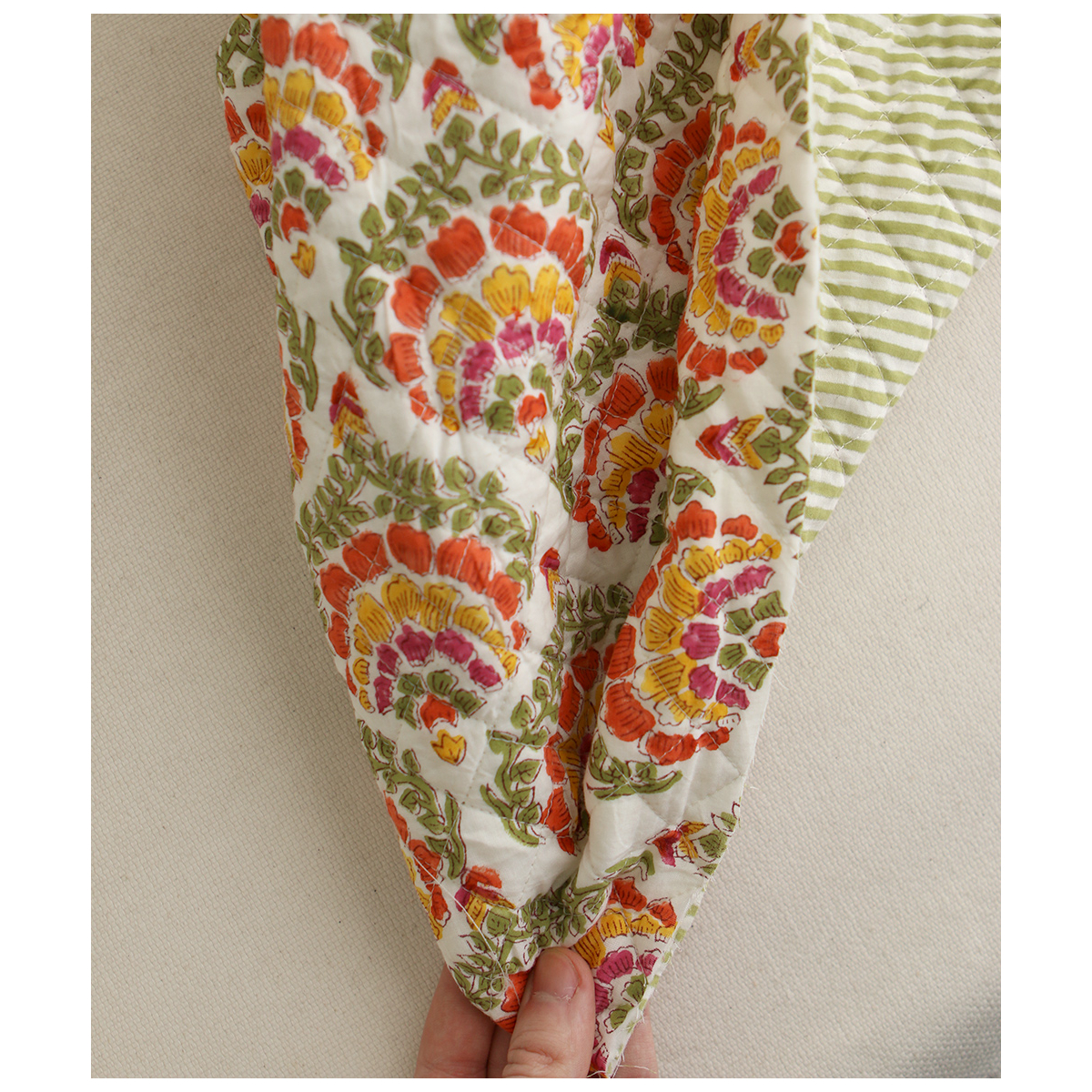 Ravi - Tissu indien matelassé double face coton hand block teal largeur 100cm