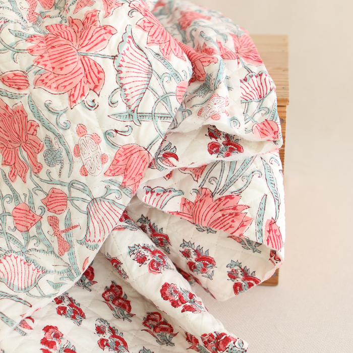 Yamini - Tissu indien matelassé double face coton hand block teal largeur 100cm