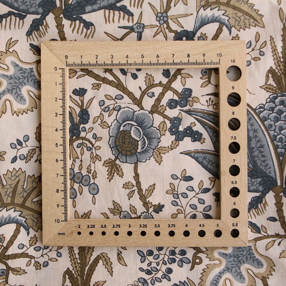 Kavya - Tissu indien en coton hand block fond crème