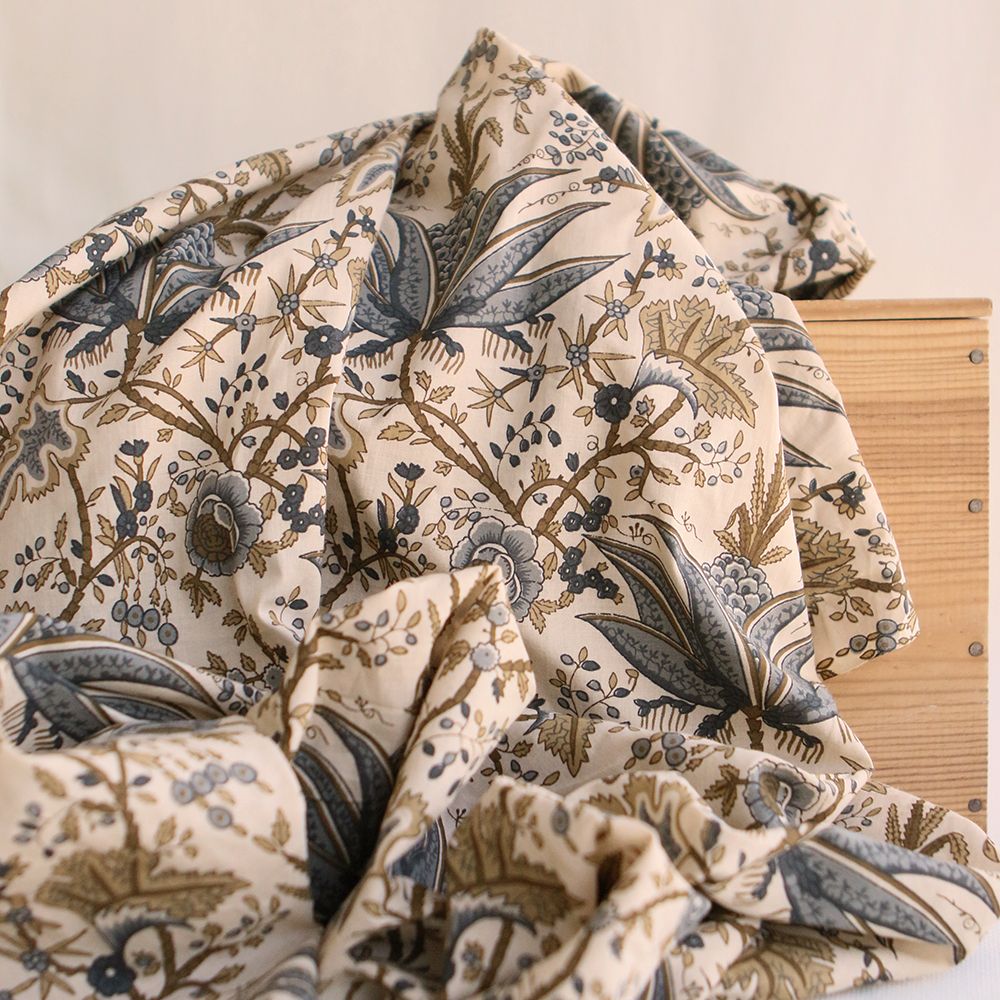 Kavya - Tissu indien en coton hand block fond crème