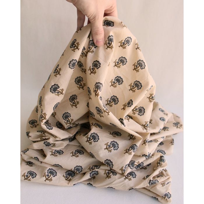 Kavya B - Tissu indien en coton hand block fond crème
