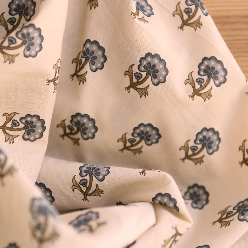 Kavya B - Tissu indien en coton hand block fond crème