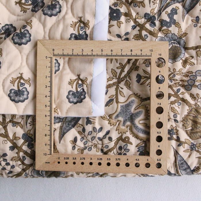 Kavya - Tissu indien matelassé double face coton hand block, largeur 100 cm
