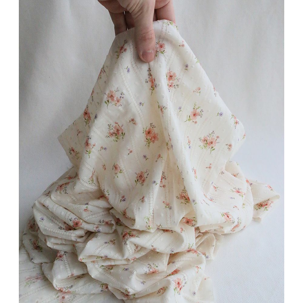 Emma - Broderie anglaise plumetis coton imprimé fleuri