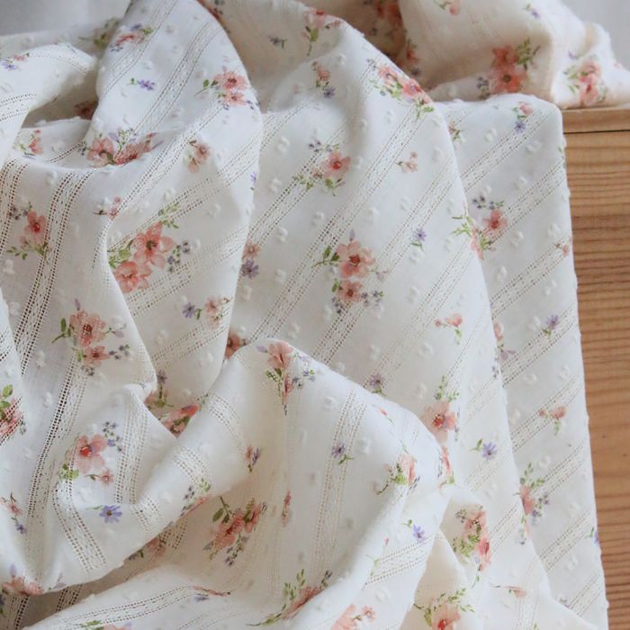 Emma - Broderie anglaise plumetis coton imprimé fleuri