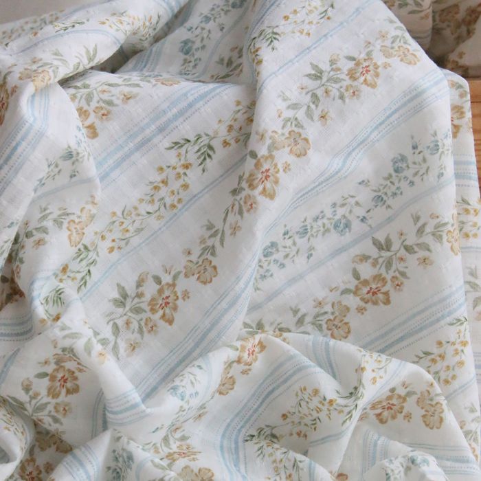 Suzie - Seersucker / Coton gaufré doux fleuri bleu poudré