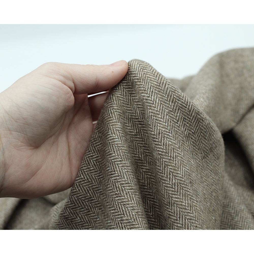 Tissu chevrons texturé coton / laine coloris vison