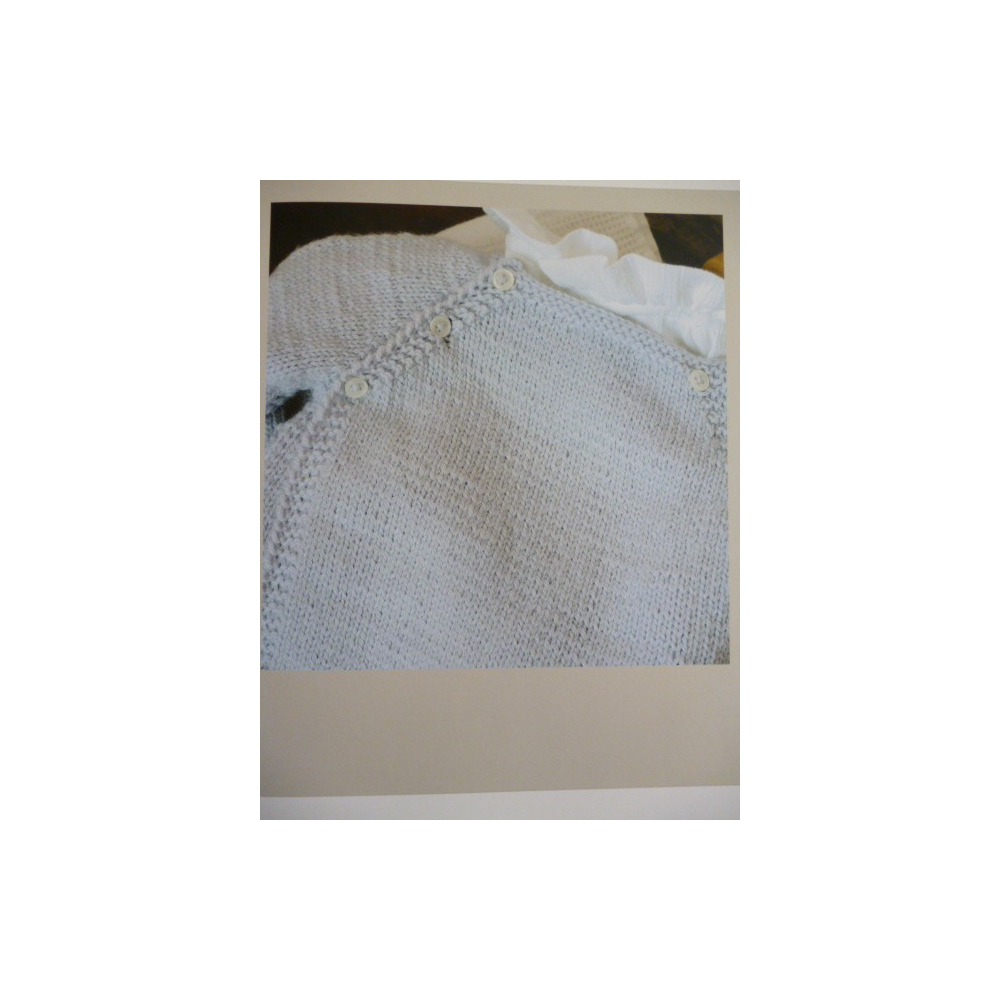 Livre intemporels pour bébé en tricot