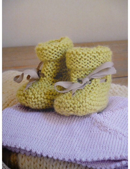 Livre intemporels pour bébé en tricot