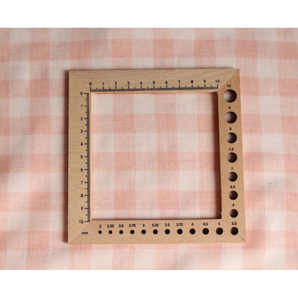 Double gaze de coton lisse vichy rose corail / blanc