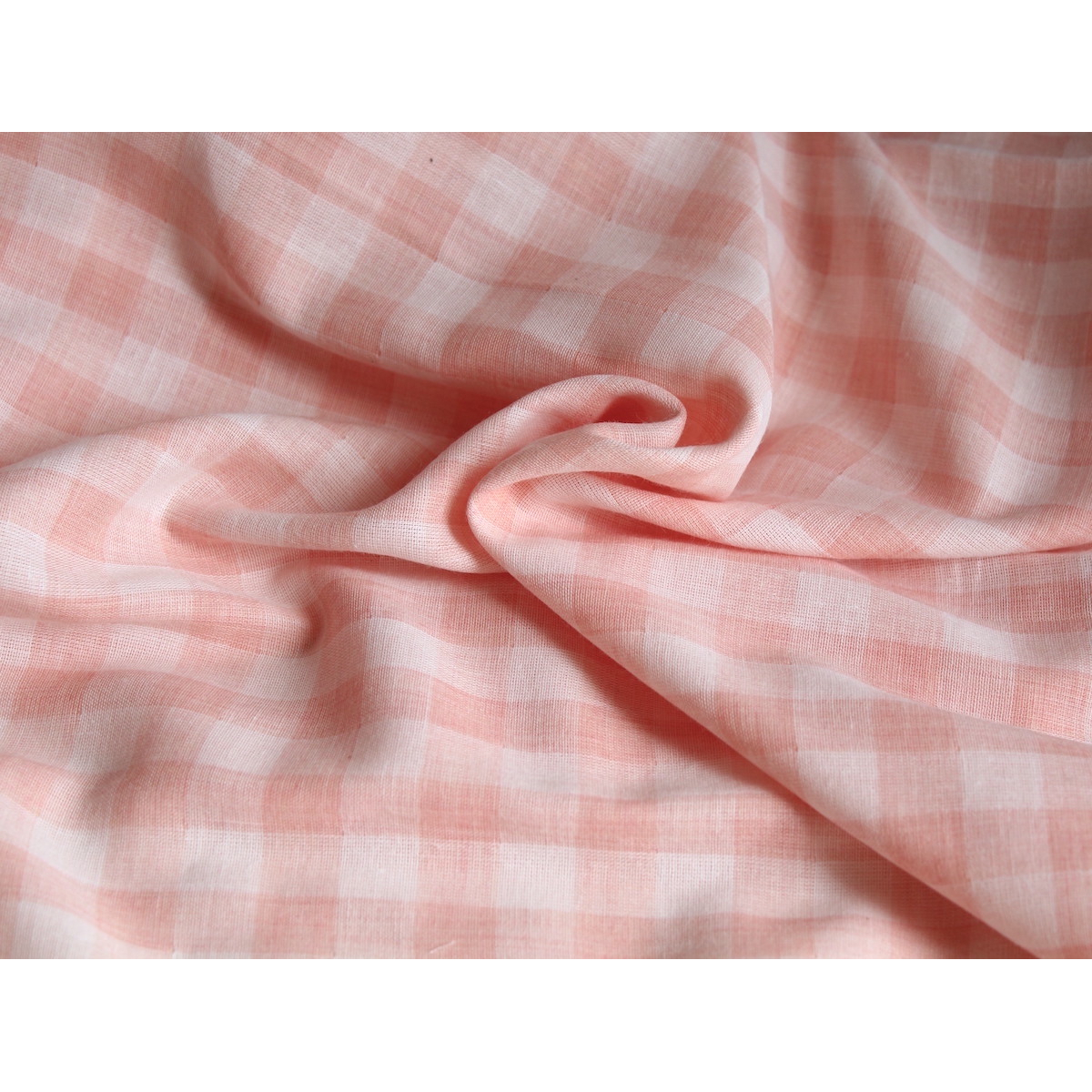 Double gaze de coton lisse vichy rose corail / blanc