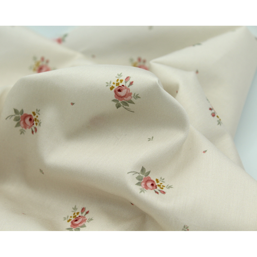 Coton satiné motif Lily exclusif Batikou fond crème