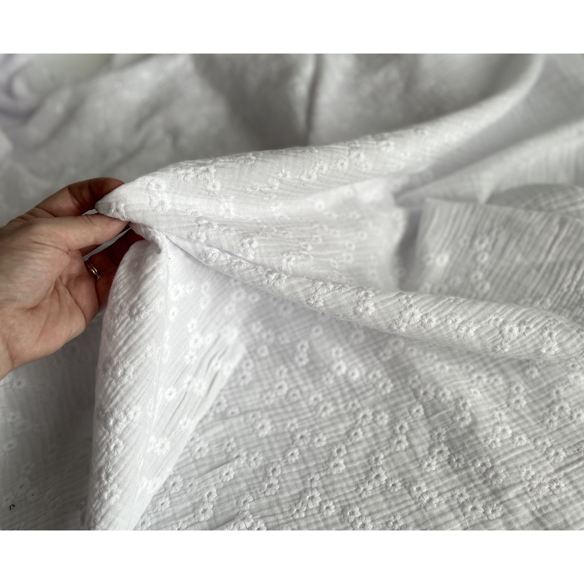 Double gaze de coton Esmée brodée coloris blanc Qualité Oeko-tex - 2