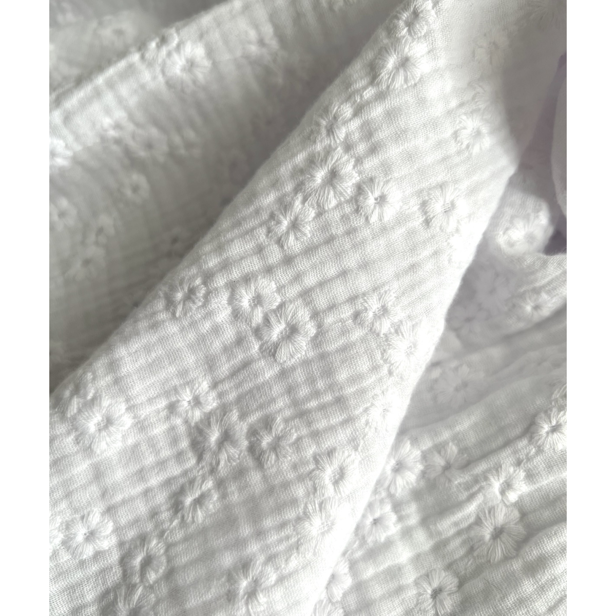 Double gaze de coton Esmée brodée coloris blanc Qualité Oeko-tex - 3