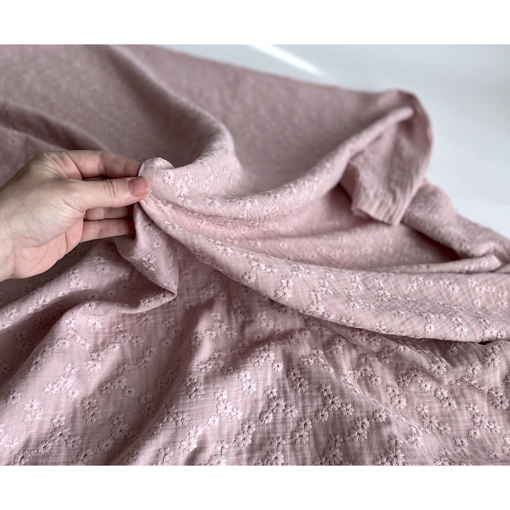 Double gaze de coton Esmée brodée coloris rose pétale Qualité Oeko-tex - 6