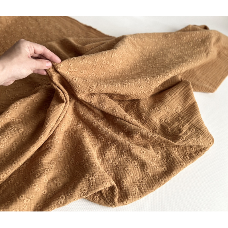 Double gaze de coton Esmée brodée coloris camel Qualité Oeko-tex - 2