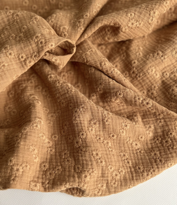 Double gaze de coton Esmée brodée coloris camel Qualité Oeko-tex - 3