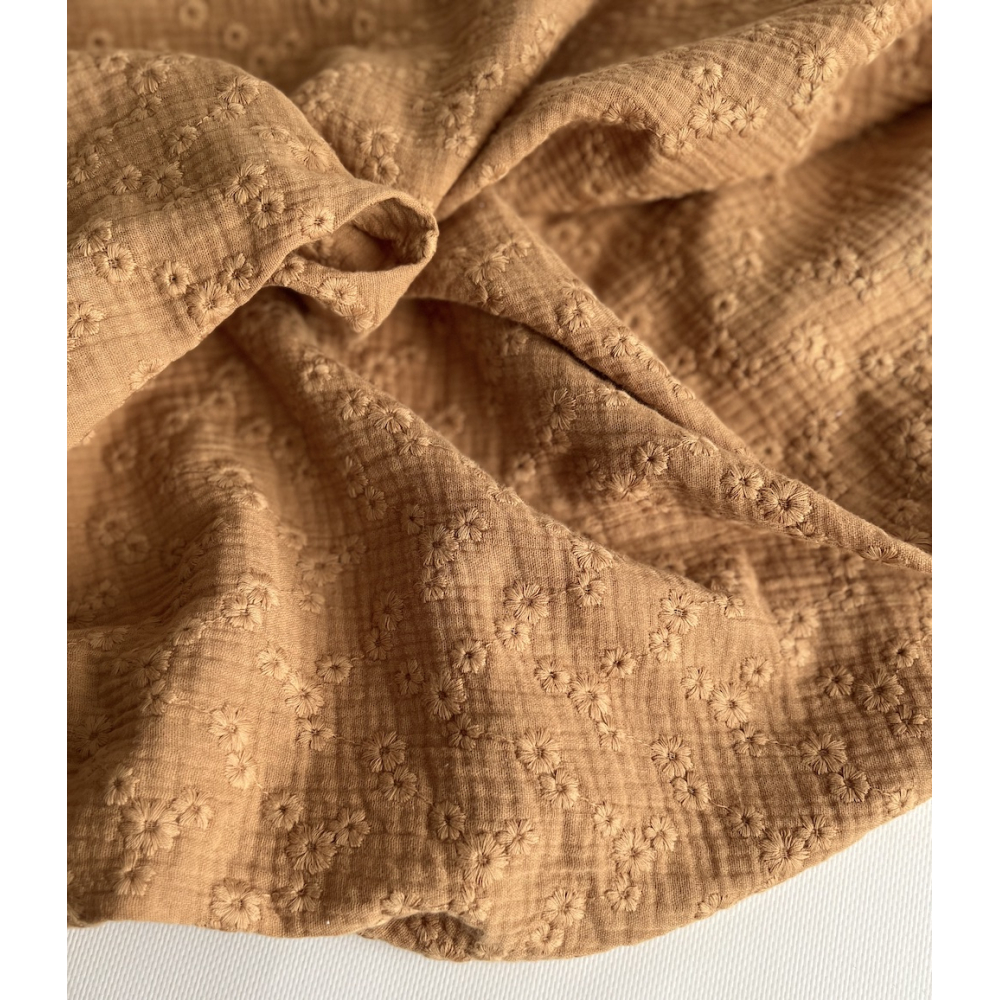 Double gaze de coton Esmée brodée coloris camel Qualité Oeko-tex - 3
