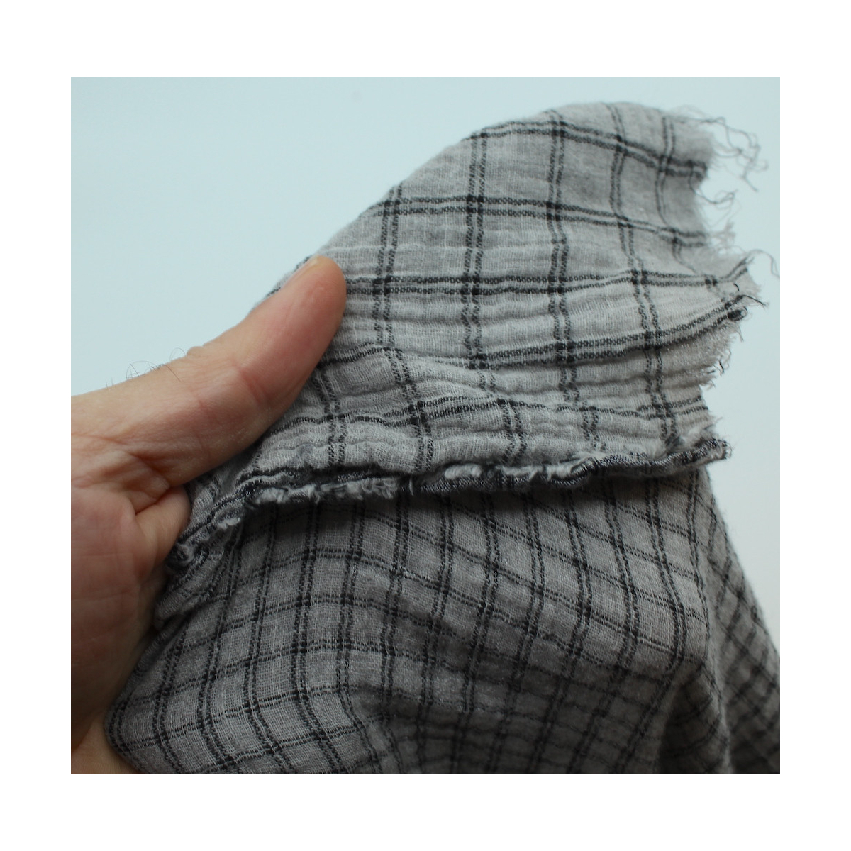 Double gaze de coton réversible BIO chiné coloris gris carreaux Double gaze de coton réversible BIO chiné coloris gris carreaux